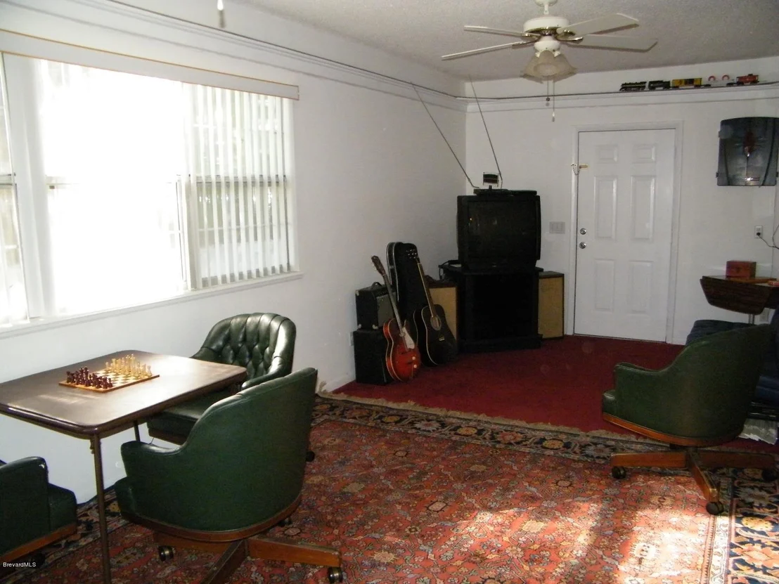 Photo of 1665 Leach Circle