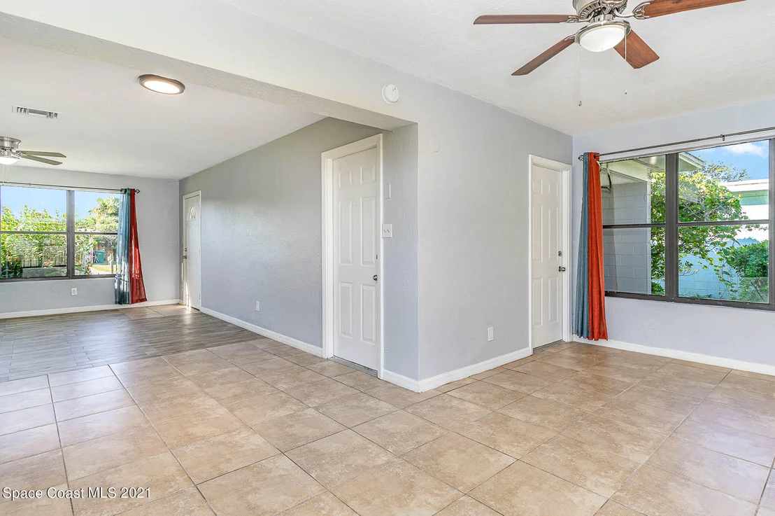 Photo of 1208 Myrtle Lane