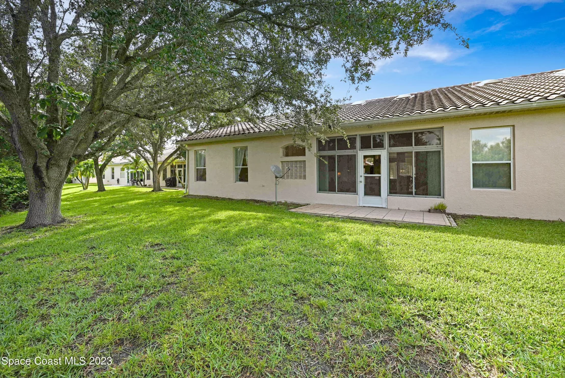 Photo of 368 Renaissance Avenue