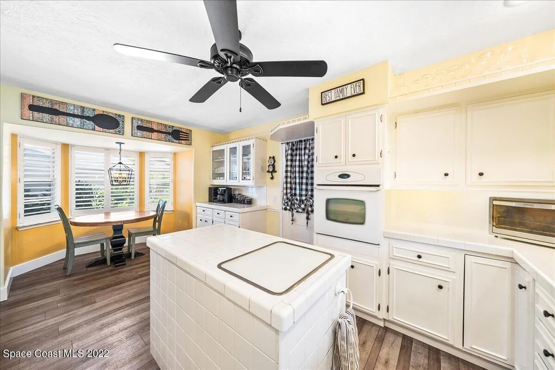 Photo of 311 Cocoa Avenue