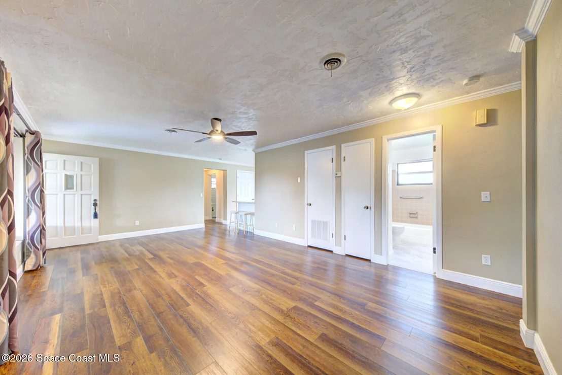 Photo of 990 Hibiscus Street