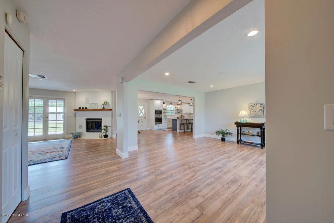 Photo of 2665 Lakehill Road