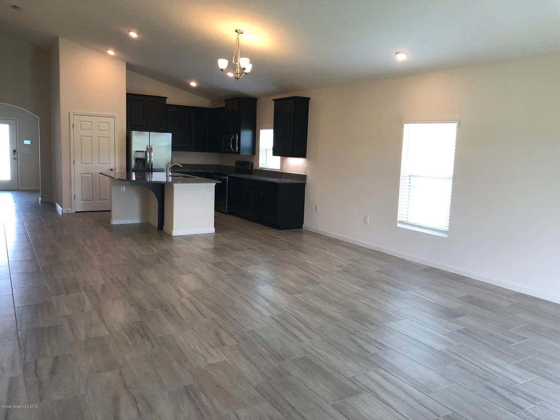 Photo of 1866 Fuji Drive