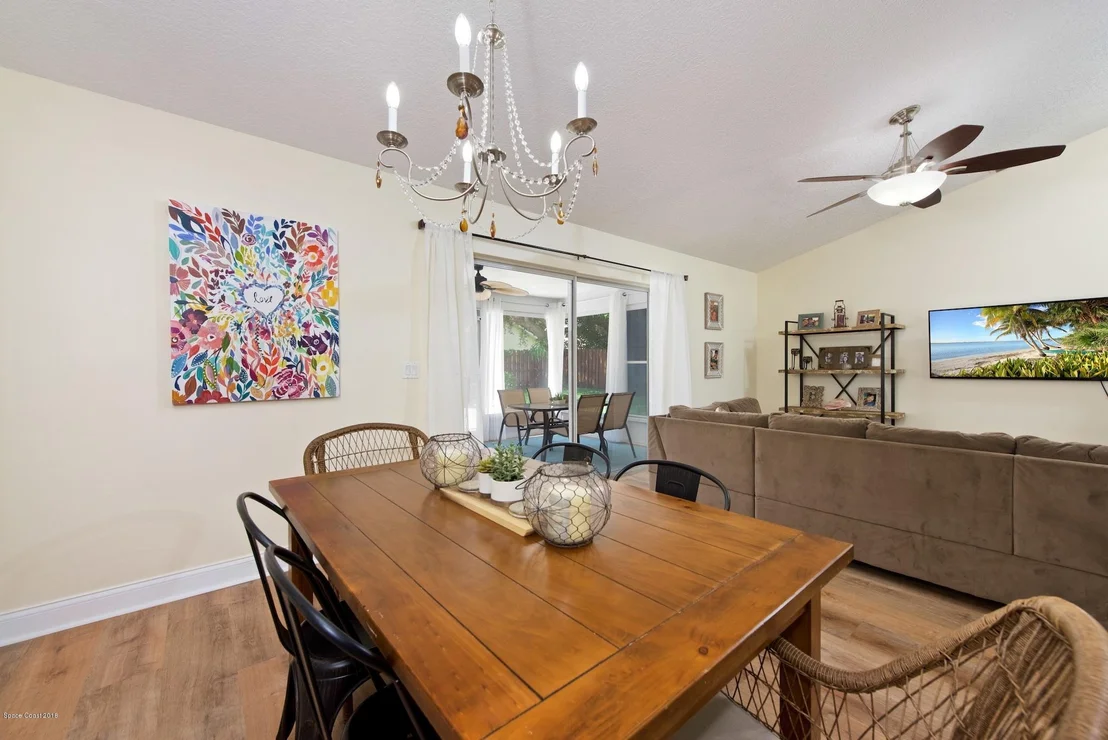Photo of 3372 Lake View Circle