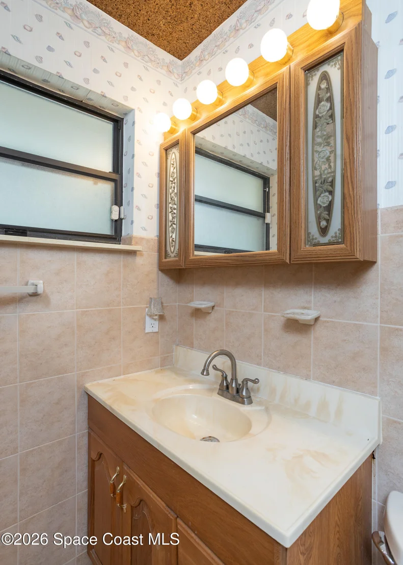Photo of 335 Brewster Road