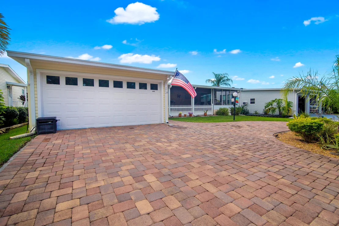 Photo of 272 Scenic Drive