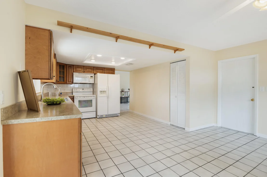 Photo of 2483 Colony Drive