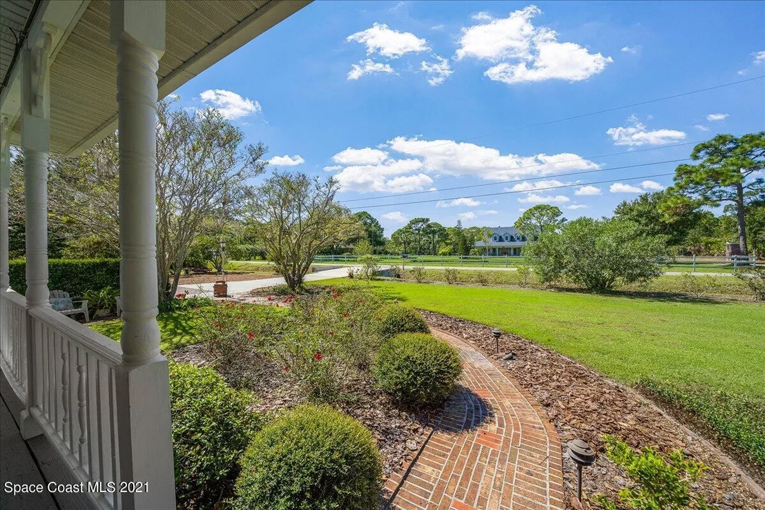 Photo of 1825 Eva Lane