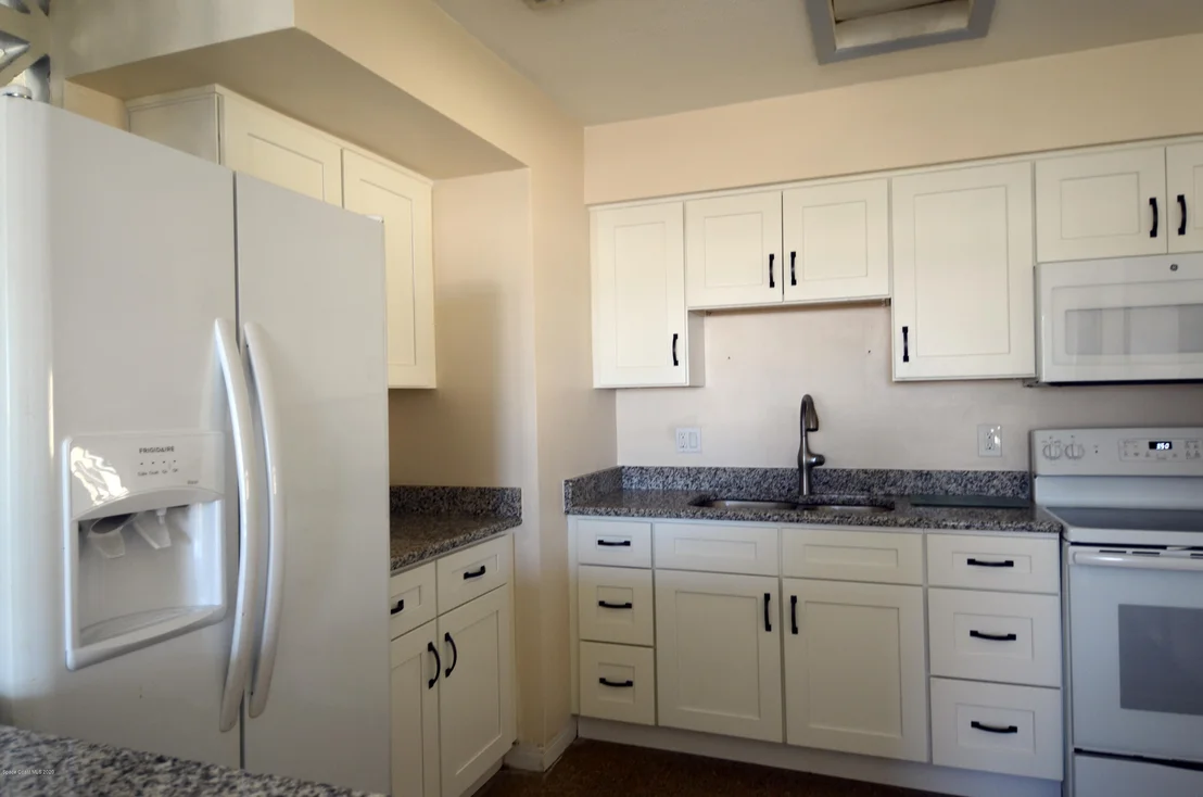 Photo of 740 Teak Drive
