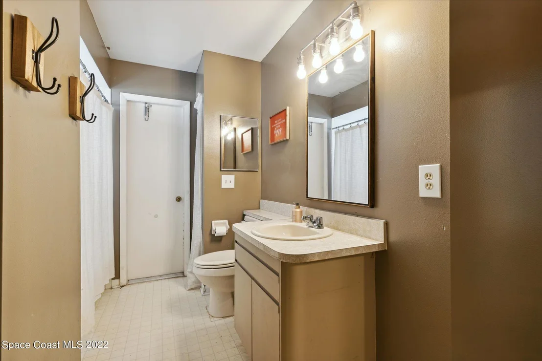 Photo of 6175 Wilderness Avenue