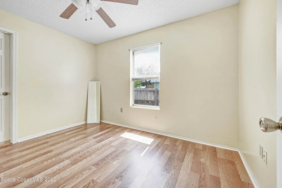 Photo of 4585 Robert Street