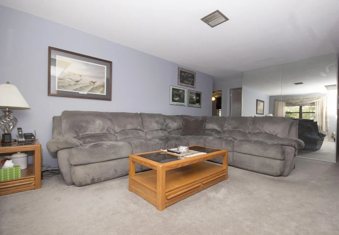 Photo of 863 Westport Drive