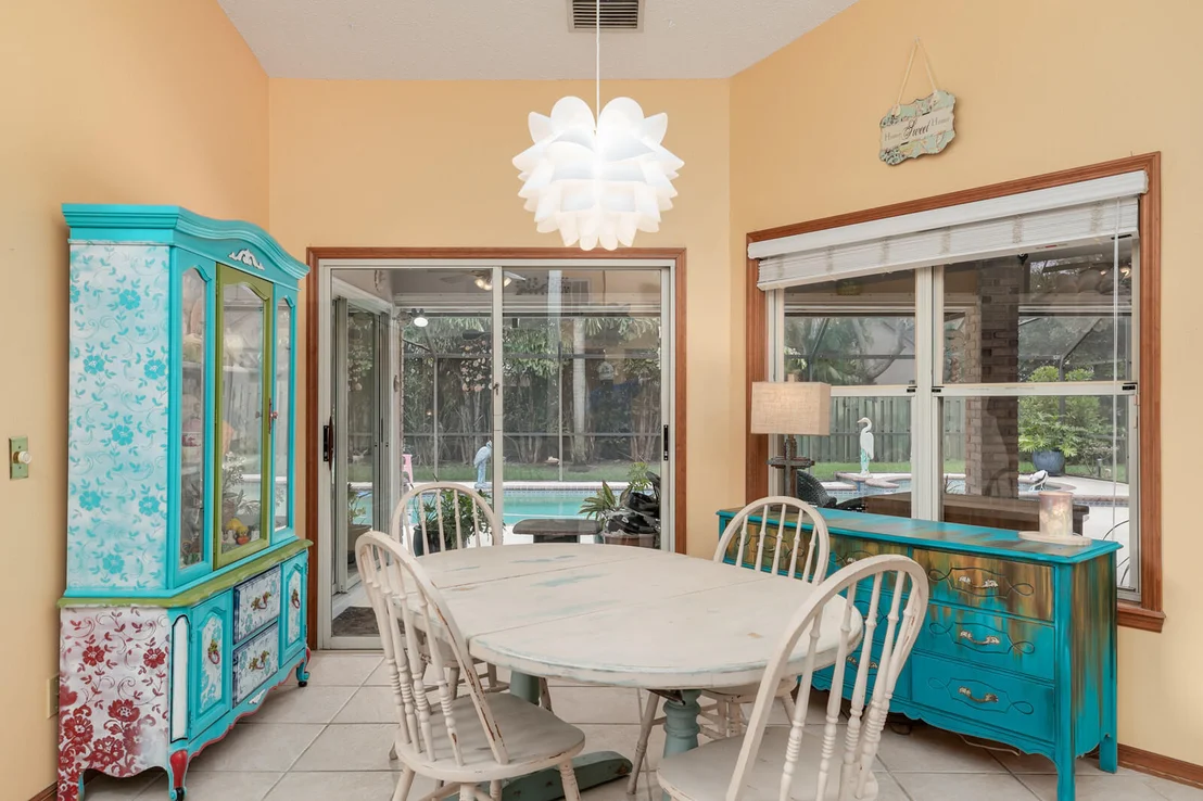 Photo of 654 Hummingbird Drive