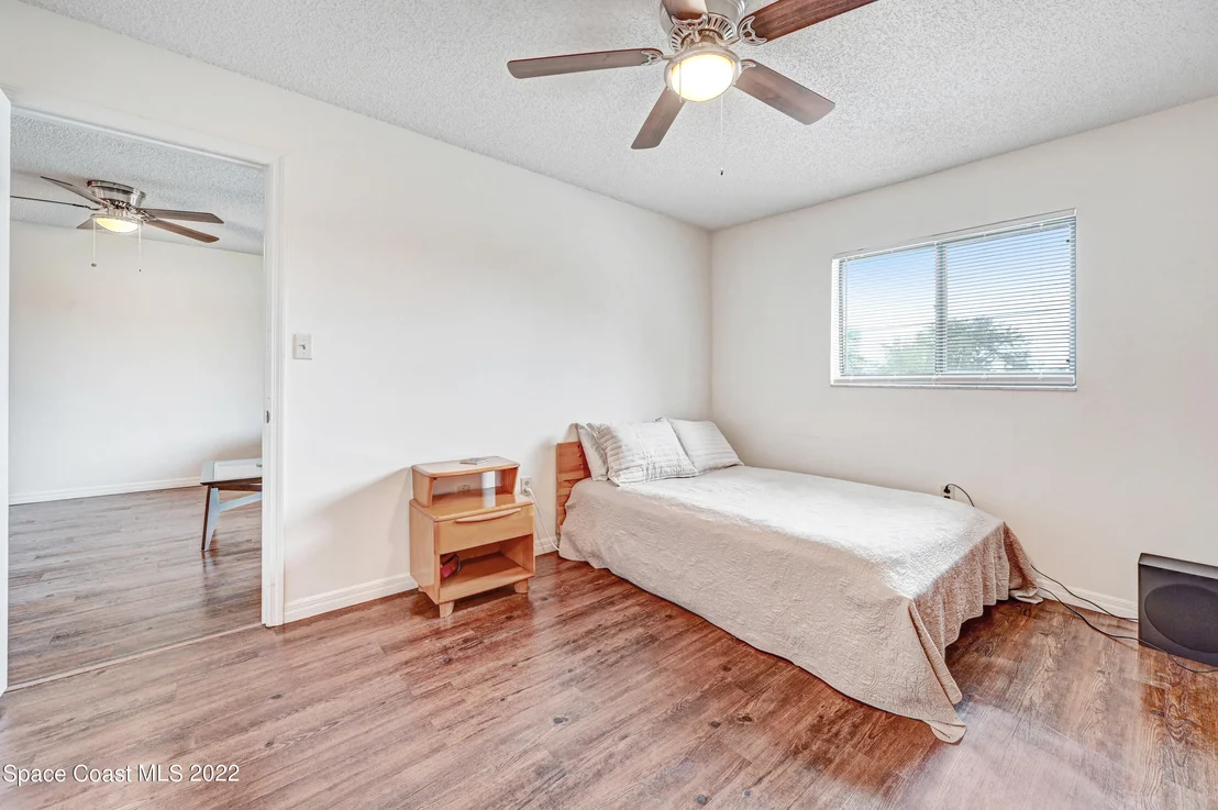 Photo of Unit 207 at 1720 Murrell Road