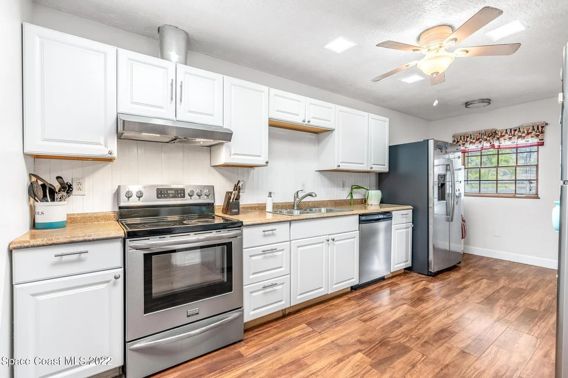 Photo of 405 Bunker Street