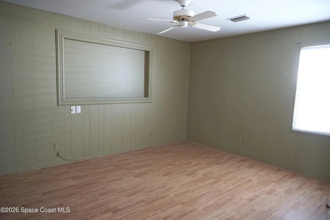 Photo of 2339 Royal Palm Drive NE