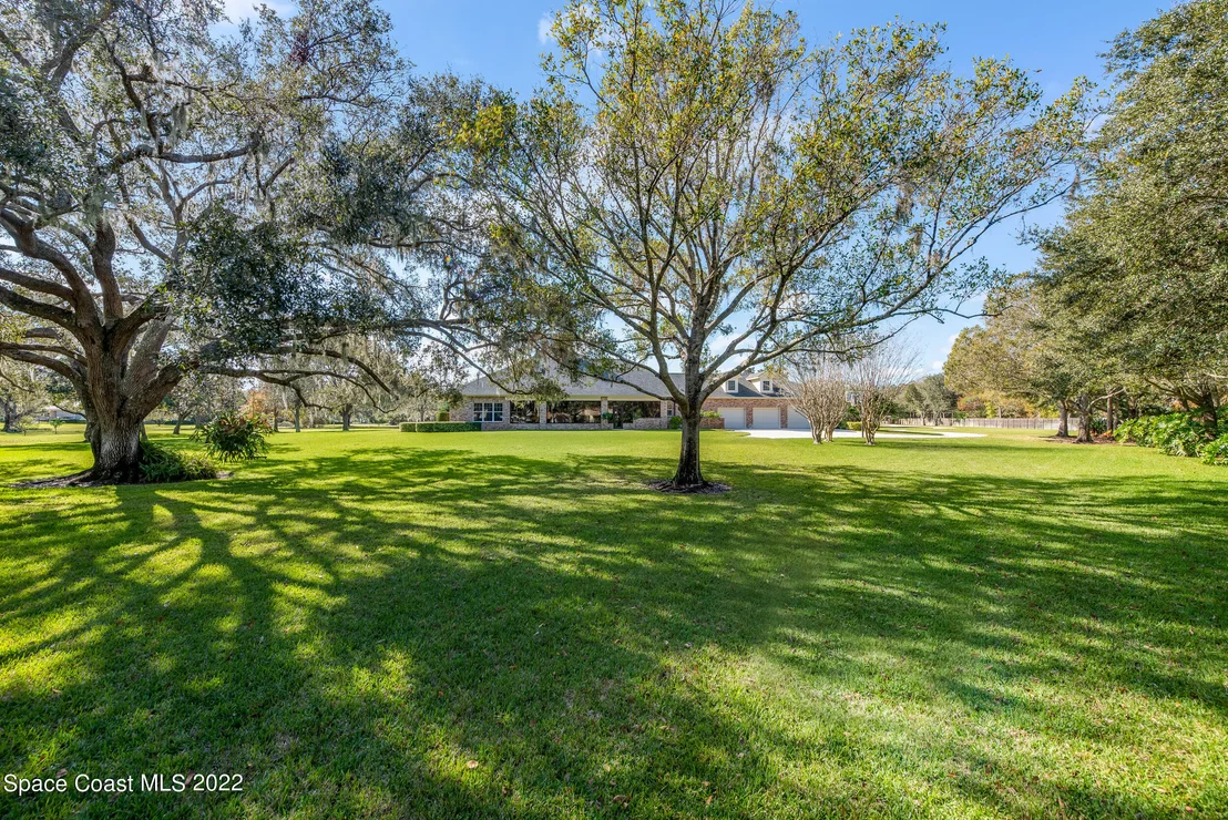 Photo of 3685 Oak Lane