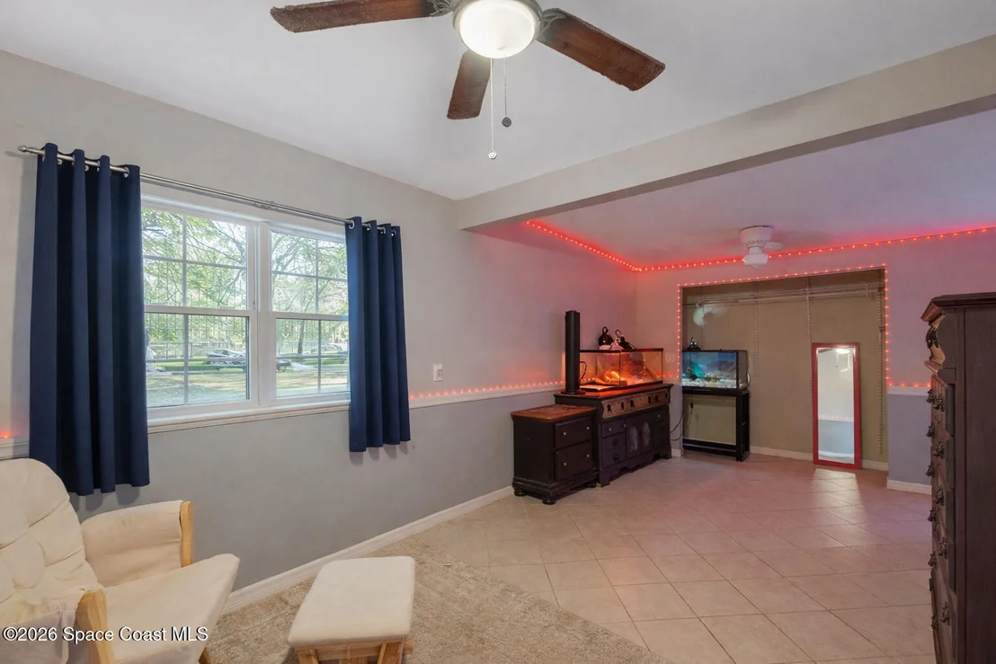 Photo of 697 Barber Street