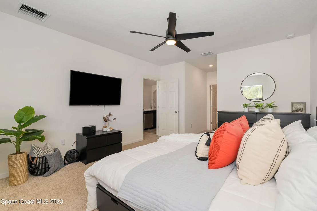 Photo of 3412 Indian River Parkway