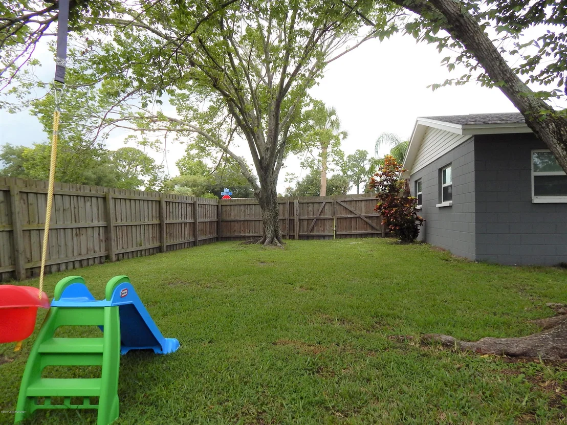 Photo of 1087 Coronado Drive