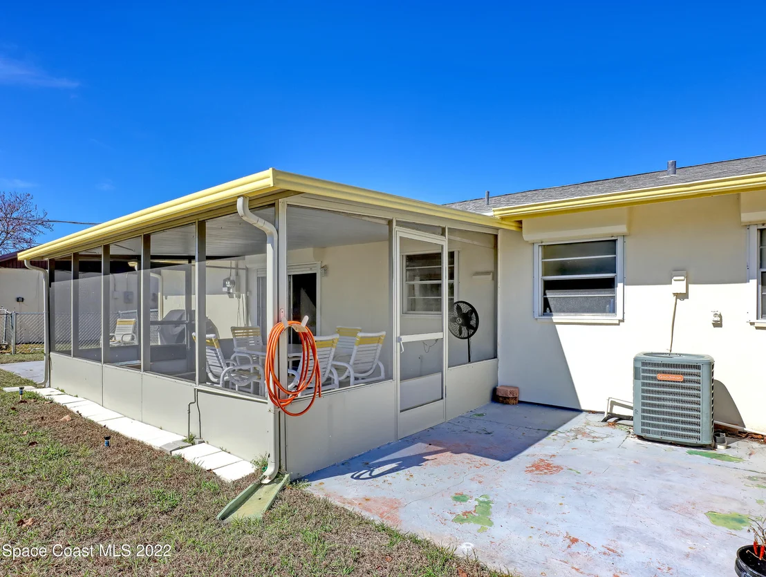 Photo of 2724 Rodeo Drive NE