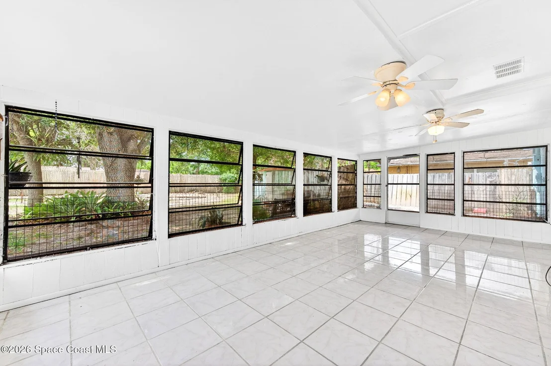 Photo of 2737 Cherbourg Road