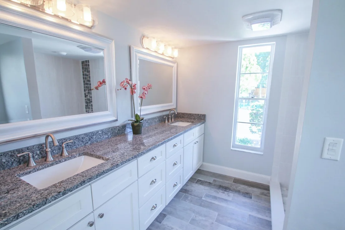 Photo of 465 Seabreeze Drive