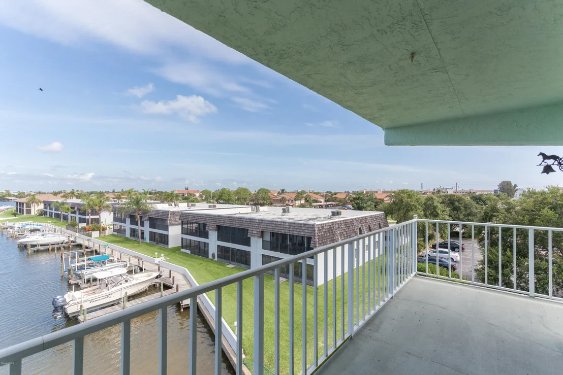 Photo of Unit 2405 at 1750 Commodore Boulevard