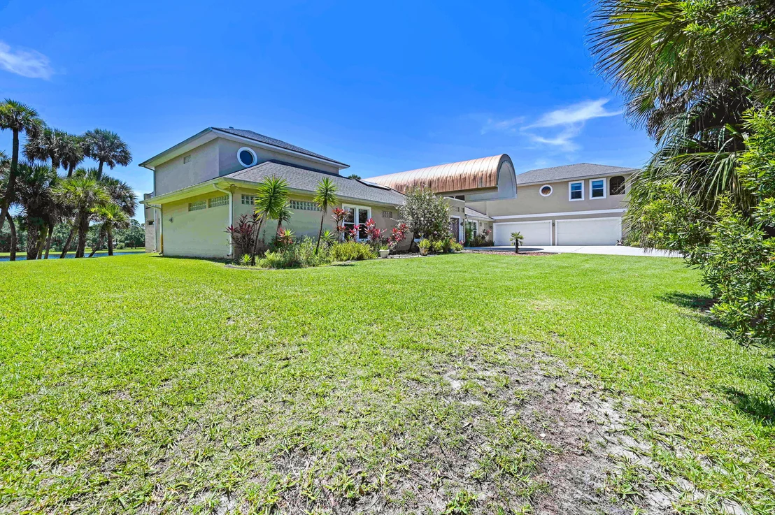 Photo of 5640 Willoughby Drive