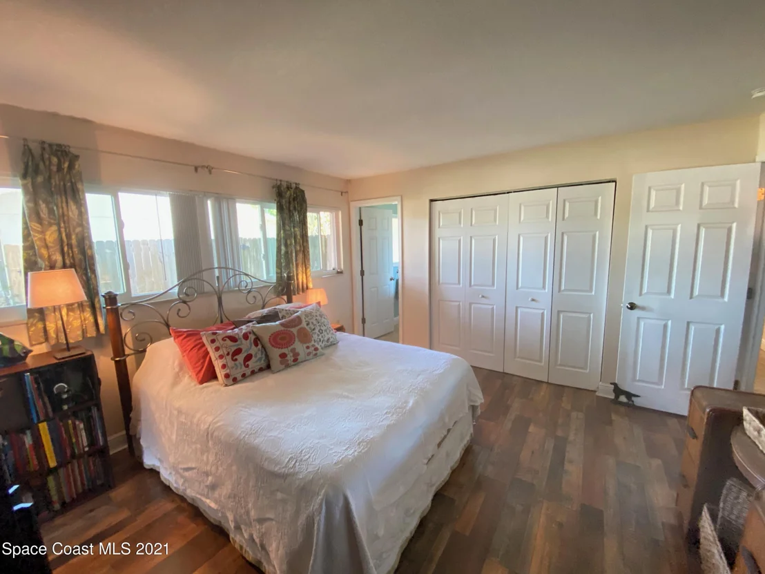 Photo of 740 Burman Lane NE