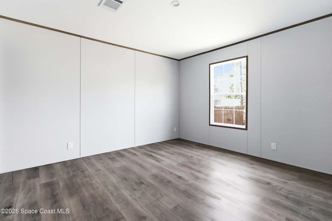 Photo of 6989 Dahlia Drive