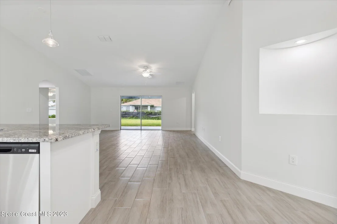 Photo of 1908 Warton Avenue SE