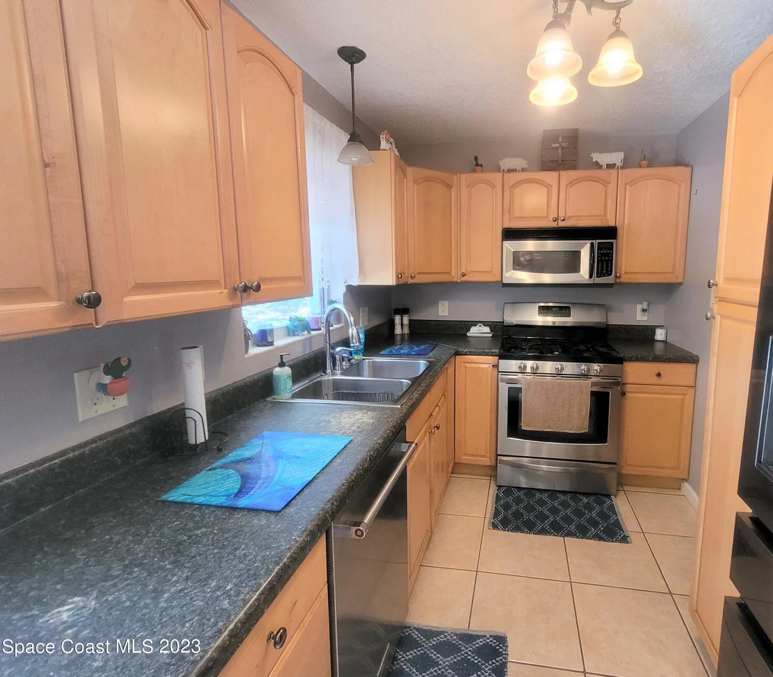 Photo of 2586 Stratford Drive