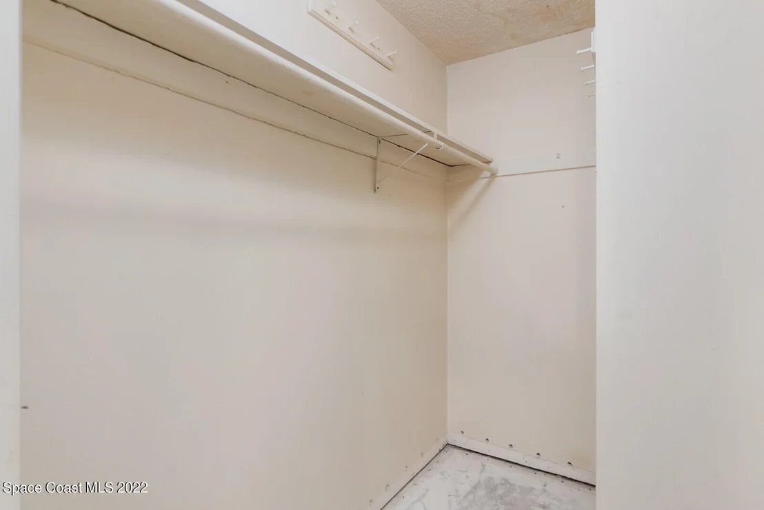 Photo of 2889 Wright Avenue