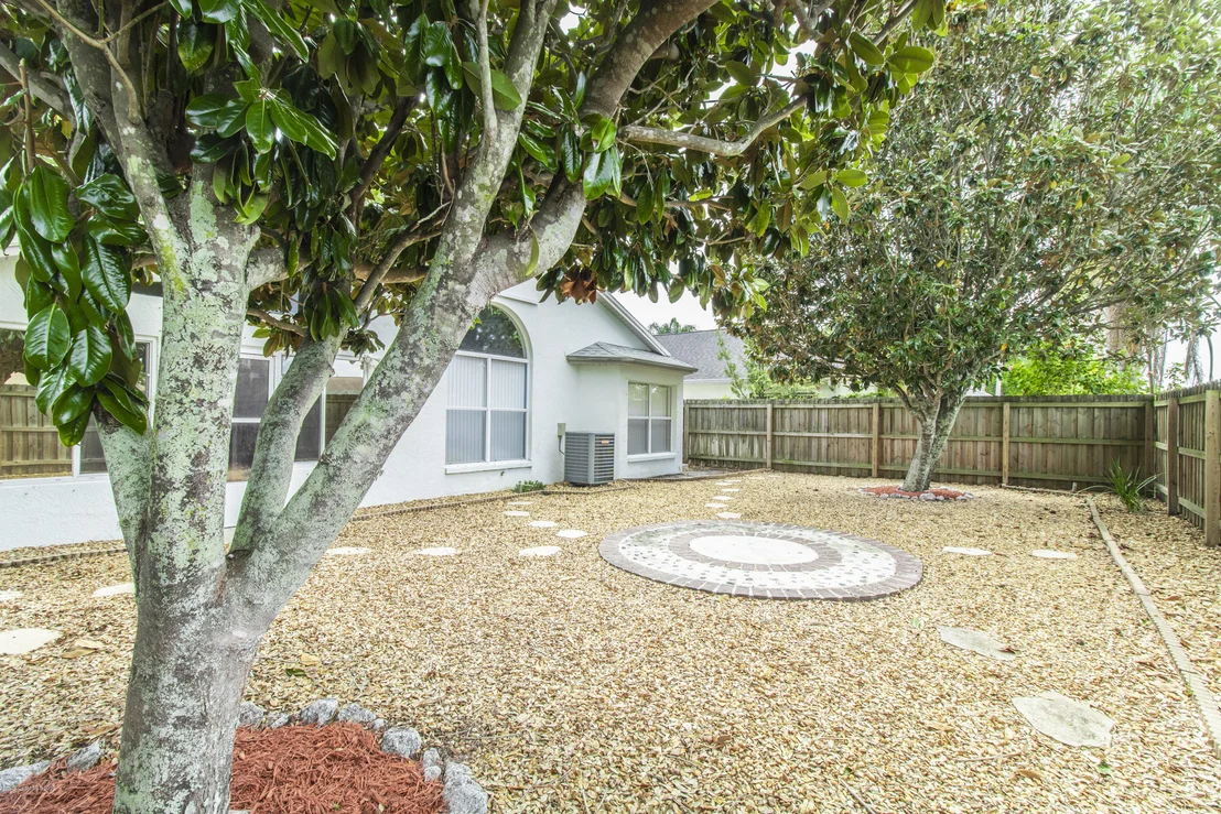 Photo of 2454 Saint Johns Lane