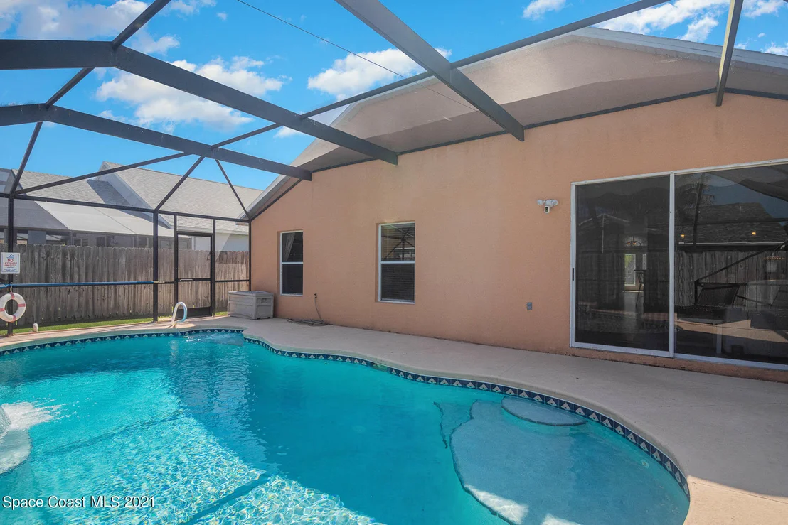Photo of 892 Shaw Circle