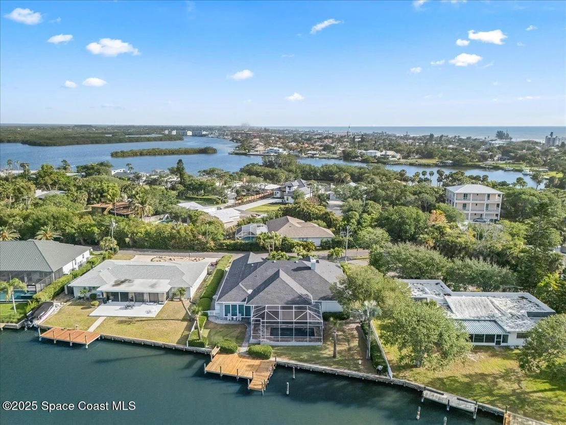Photo of 110 W Bay Drive