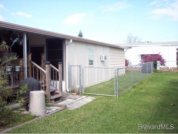 Photo of 2309 NE Royal Palm