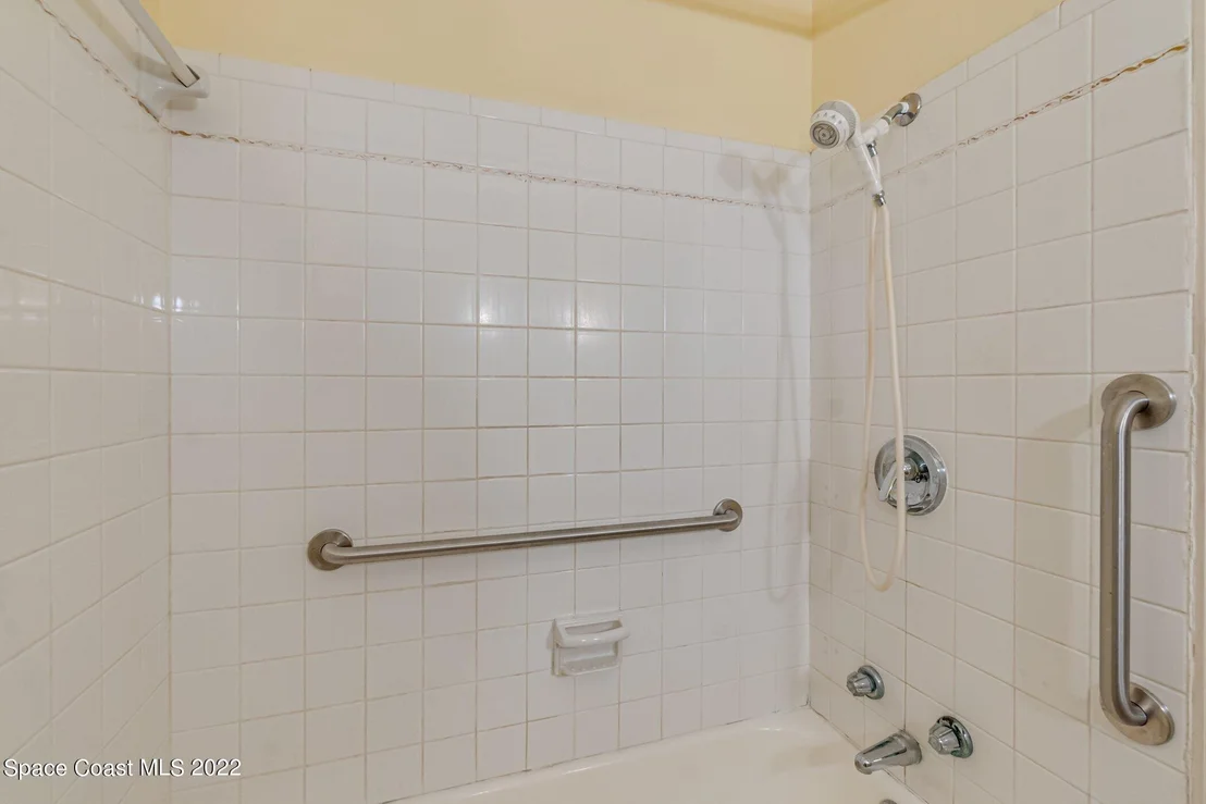 Photo of 107 Lagoon Avenue