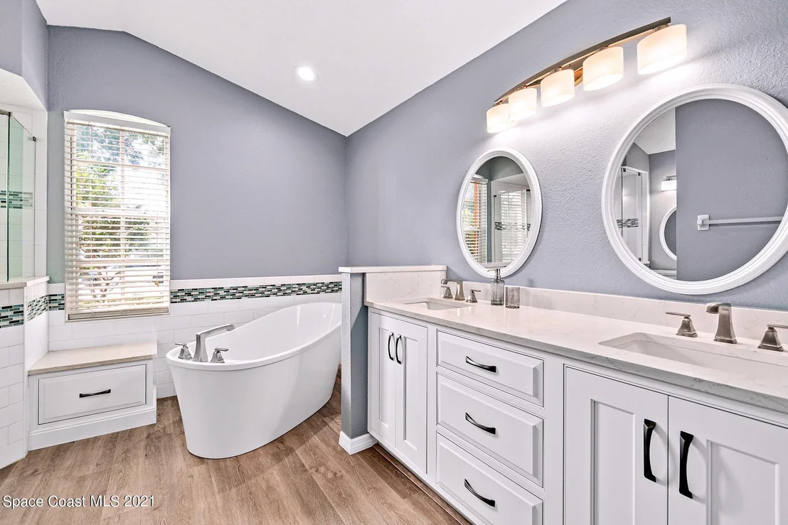 Photo of 1214 Walnut Grove Way
