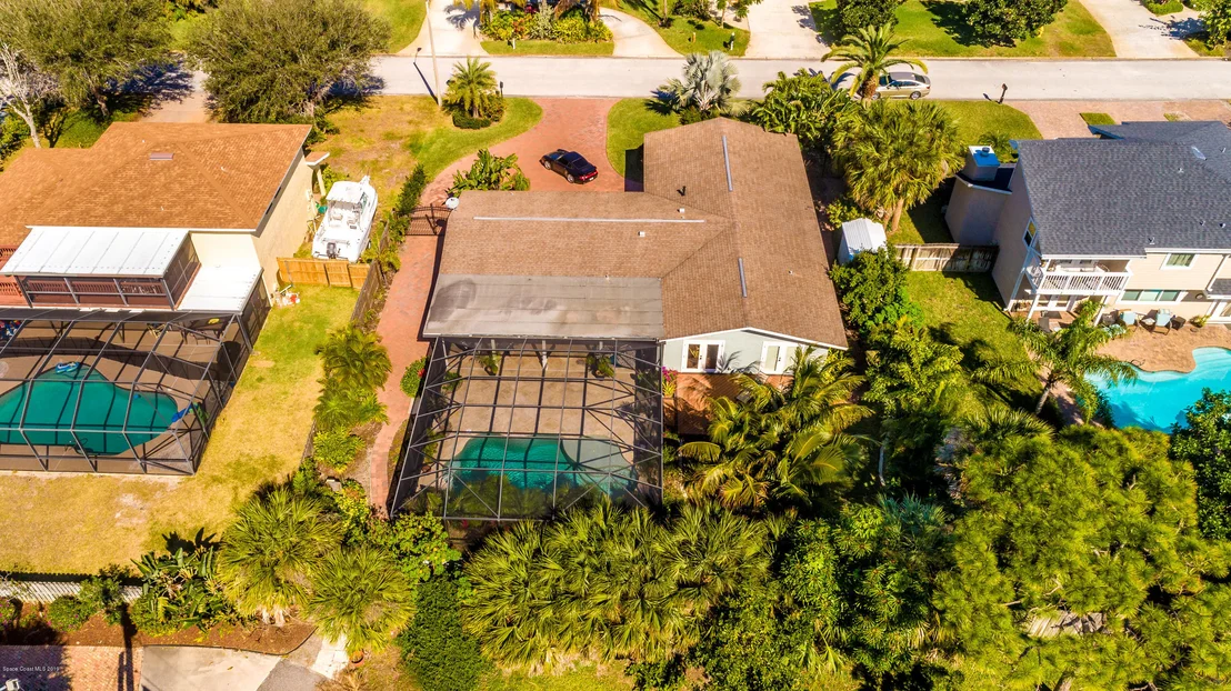 Photo of 413 Riverview Lane