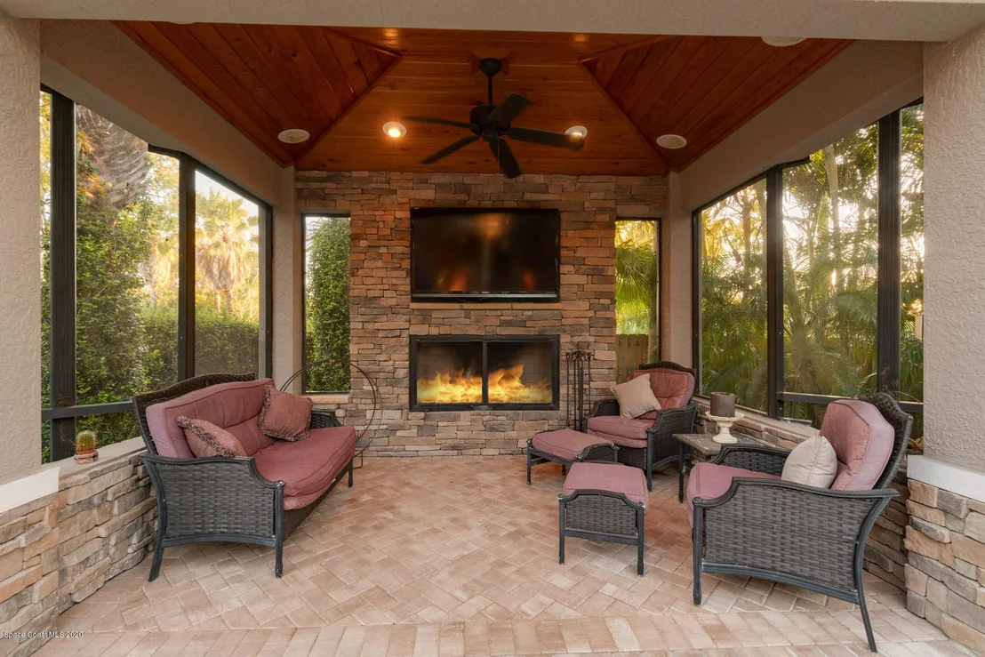 Photo of 5905 Newbury Circle
