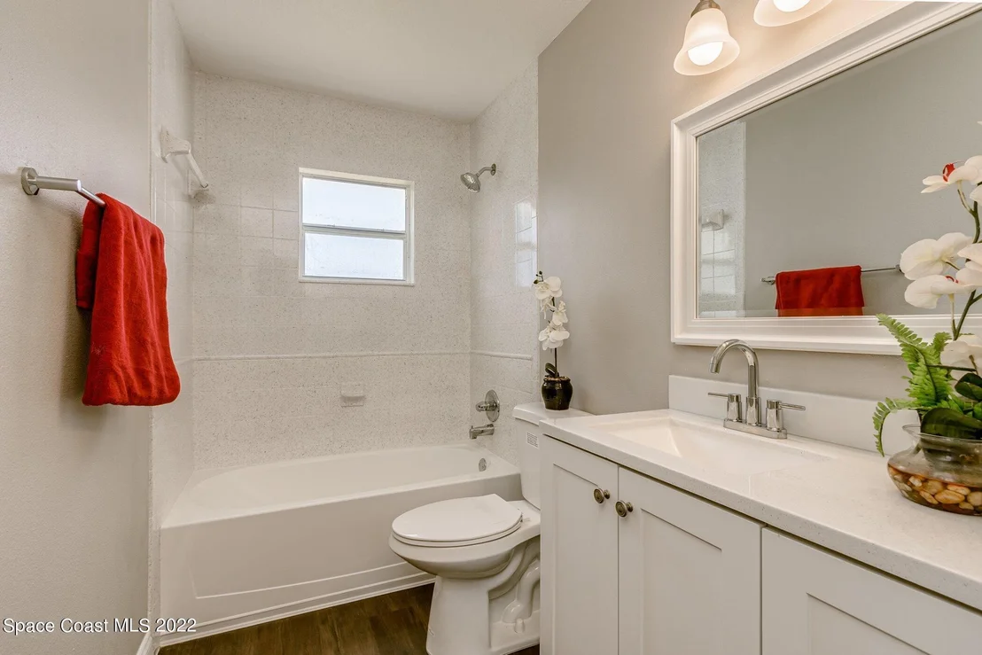 Photo of 1882 Pace Drive NW