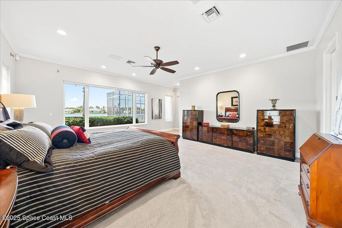 Photo of 110 W Bay Drive