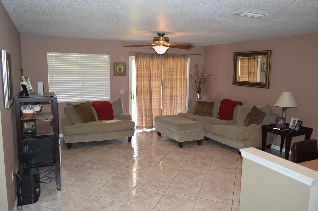 Photo of 869 Spirea Drive
