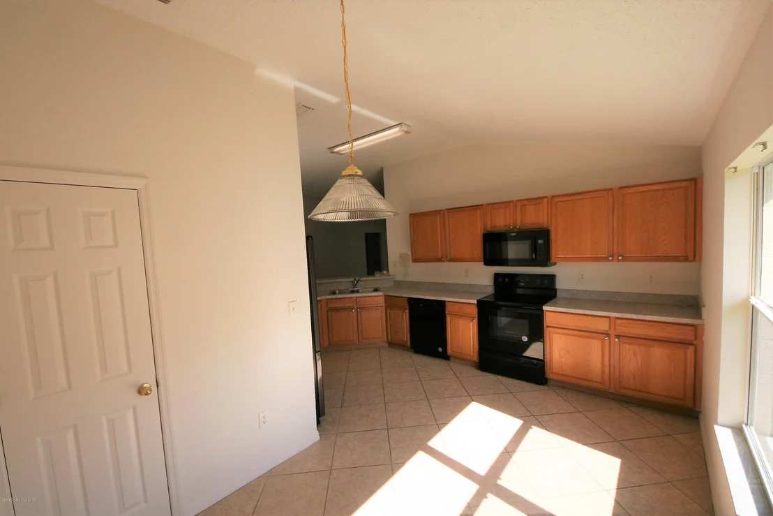 Photo of 1433 Hemingway Boulevard