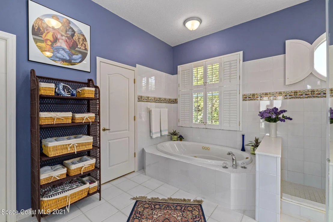 Photo of 176 Bayshore Drive