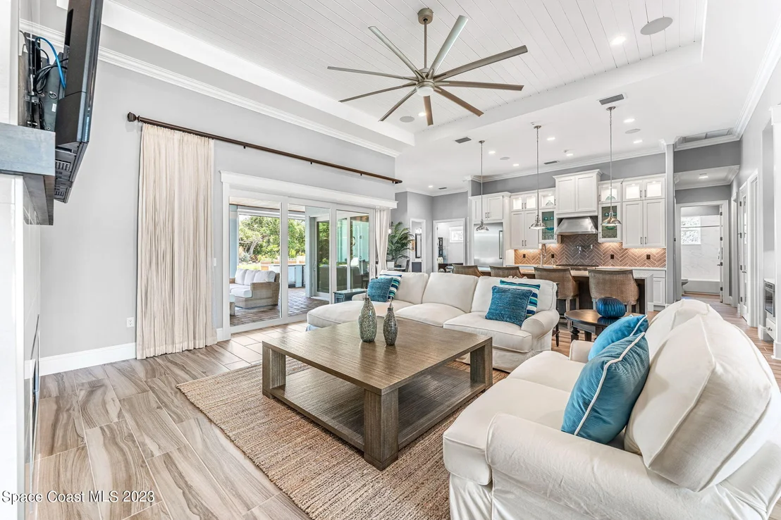 Photo of 6231 Windward Lane