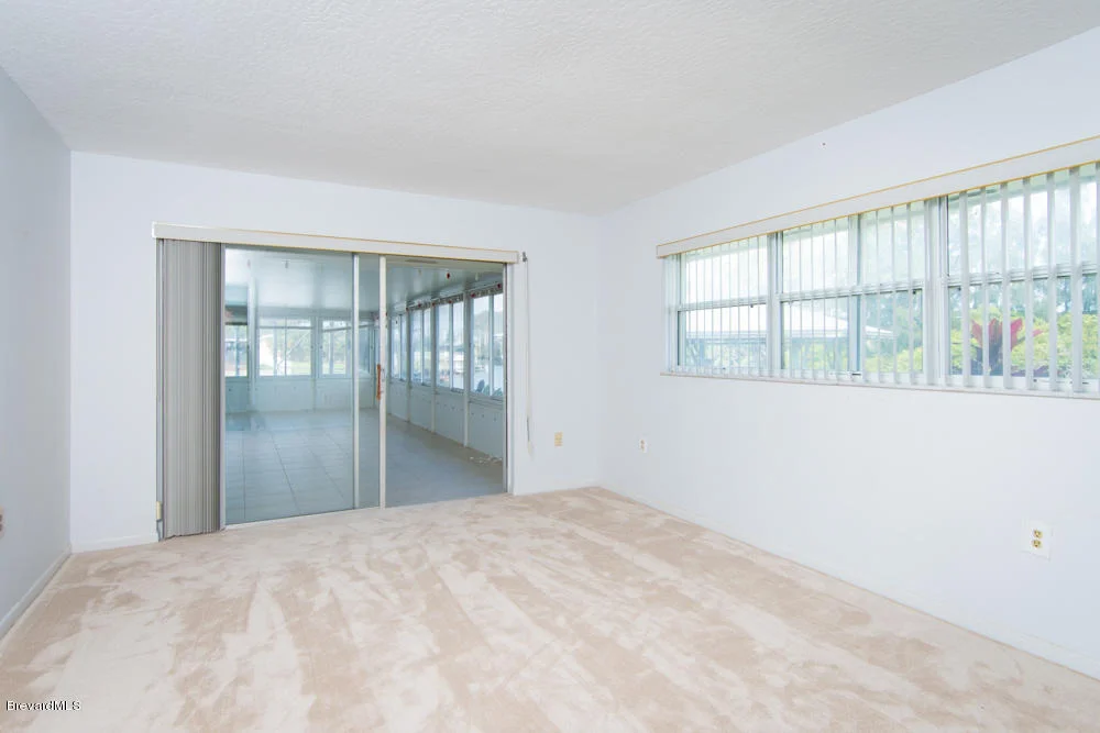 Photo of 452 Sparrow Drive