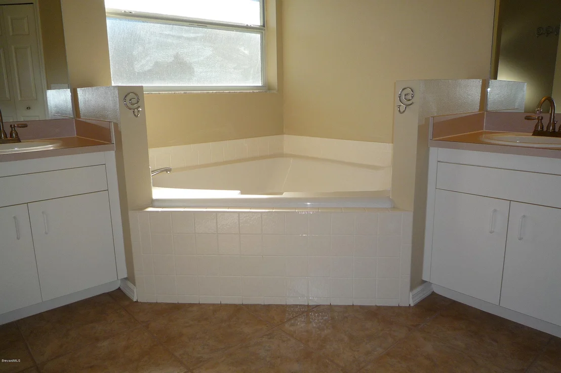 Photo of 2464 Wolf Creek Drive